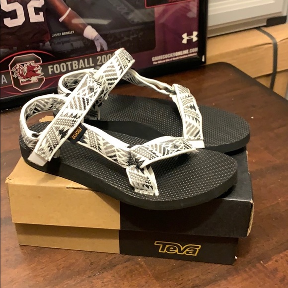 teva original universal boomerang